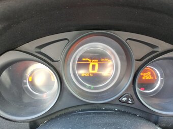 Citroen C4 (B7) 2012 - 6