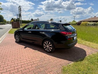 Hyundai i30, 1.6 CRDI 100kw. R.V 2017. - 6