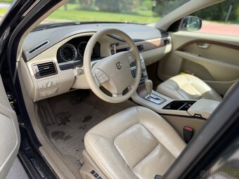 Volvo V70 D5 AWD - 6