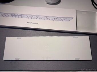 Prodám klávesnici Magic Keyboard - 6