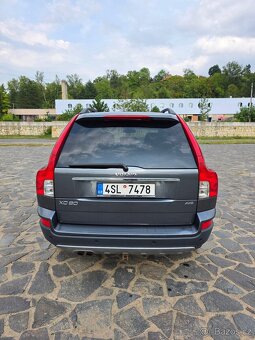VOLVO - 6