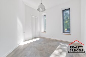 Rezidence Stará škola - Pronájem nadstandardního bytu 3+kk s - 6