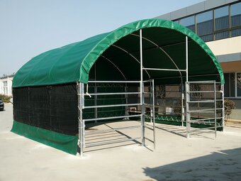 Plachtový přístřešek pro zvířata 6m x 6m - 750g/m2 - 6