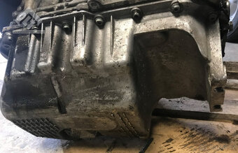 Blok válců s písty + klikovka, motor BLF 1.6 FSi 16V - 6