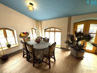 Prodej rodinného domu 250 m², Hevlín, ev.č. 01915 - 6