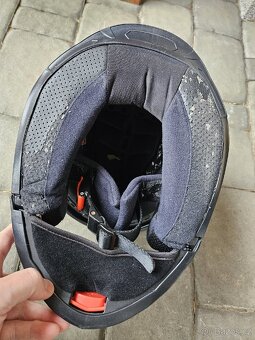 Prodám vyklopnou helmu MT - 6