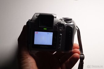 Fujifilm S304 - čtěte popis - 6