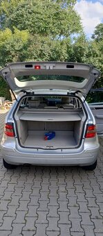 Mercedes Benz B200 - 6