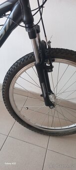 Prodám horské  kolo KROSS  BLACK EDITION 26 BLK/GR - 6