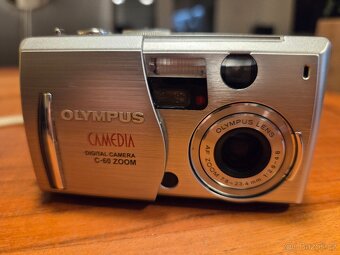 OLYMPUS C-60, ZOOM Camedia - 6