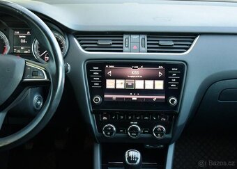 Škoda Octavia 2.0TDi STYLE DCC LED CARPLAY - 6