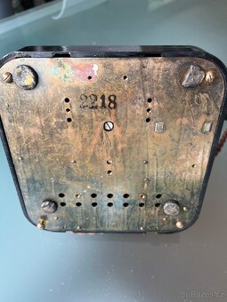Starožitný bakelitový telefon - 6