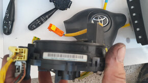 Toyota Yaris - 6