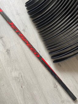 Hokejka CCM Jetspeed FT4 P29 85flex levá ZÁRUKA - 6