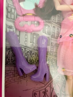 Panenka Pretty Girl ve stylu Barbie - 6