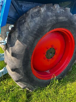 Prodám traktor Zetor 8011 s radlici - 6