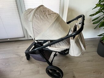 Venicci Tinum s autosedačku a Isofix základnou - 6