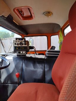 LIAZ 706 MTSP-25: VSV-6/1V 4X4 sypač - 6