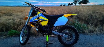 Suzuki RM 250 2t rok 1999 top stav - 6