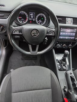 Škoda Octavia 2.0 Tdi DSG STYLE - 6