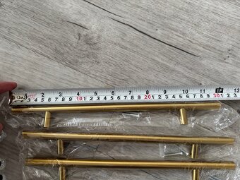 Nábytkové úchytky - 6