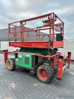 TERÉNNÍ NŮŽKOVÁ PLOŠINA SKYJACK SJ 6832 RT - 6