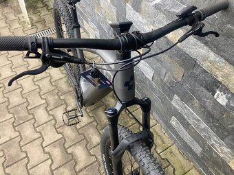 Horské elektrokolo Cube- rám XL - bat. 750wh - 6