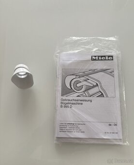 Mandl Žehlička s parním generátorem Miele B995 D, žehlicí st - 6