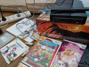 nintendo wii + 12her + prislusenstvi + balancni podlozka - 6