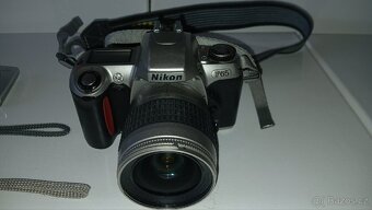 NIKON F65 + dva menší fotoaparáty - neodzkoušeno - 6