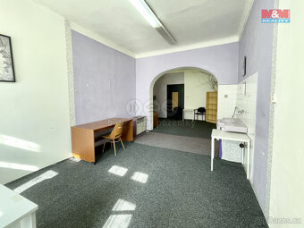 Pronájem obchod a služby, 35 m², Sokolov, ul. Staré náměstí - 6