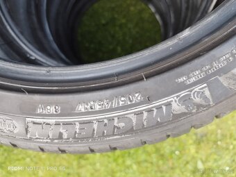 Pneu Michelin R17" - 6