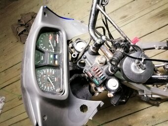 Honda XL 600 transalp - 6