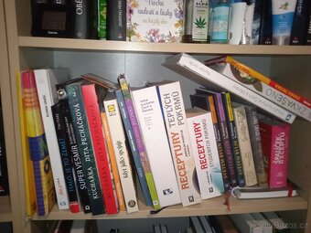 Prodám super knihy z knihovny , ceny od 50 Kč   - 6