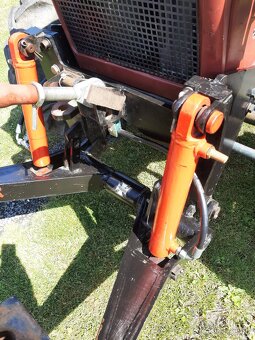 Čelní rampovač na traktor - 6