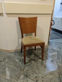 Dřevěná židle TON - 6