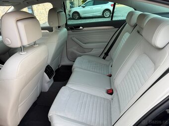 Pronájem VW Passat 2.0 TDI – UBER BLACK / BOLT PREMIUM - 6