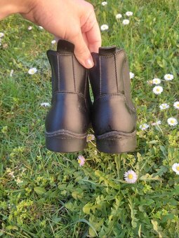 Jezdecké perka 37 - 6