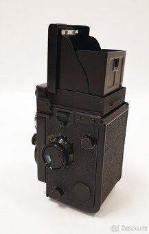 YASHICA MAT-124 G - 6