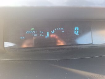 Renault Espace 2.0 dCi 110kW - 2007 - nová STK do 10.27 - 6