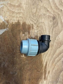 PE/PPS 32 spojky - 6