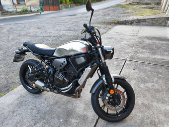 YAMAHA XSR 700 - 6