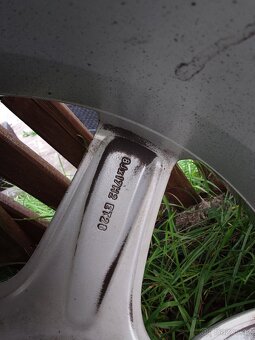 Originál AUDI ALU kola R17 + zánovní zimní pneu 245/45 - 6