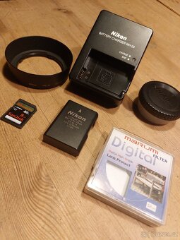 Zrcadlovka Nikon D3100 + brašna a příslušenství - 6