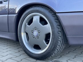 Mercedes-Benz R129 300 SL – Ikona stylu a inženýrství z prvn - 6