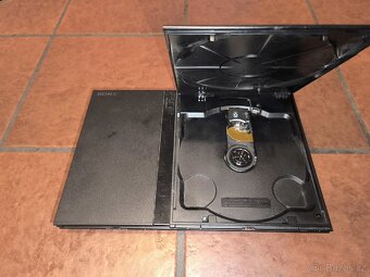 PlayStation 2 - 6