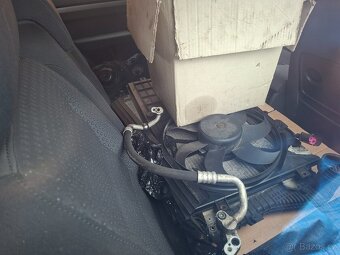 Vw Touran 1,9 tdi,rok 2004,havarovaný - 6