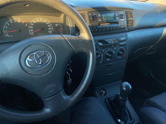 Toyota Corolla 1,6 Vti benzín - 6