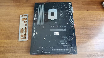 ASROCK Z370 Pro4 - 6