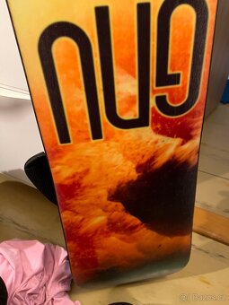 Snowboard GNU vel.155, boty Burton vel. 42, vázání - 6